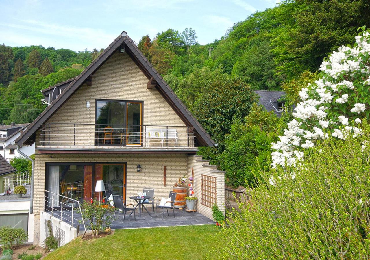 Ferienwohnung Eifel-Flair Geraeumig-Stilvoll-Ruhige Lage Am Rursee Und Nationalpark Eifel Rurberg Exterior foto